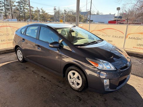 Used 2011 Toyota Prius Two image 7