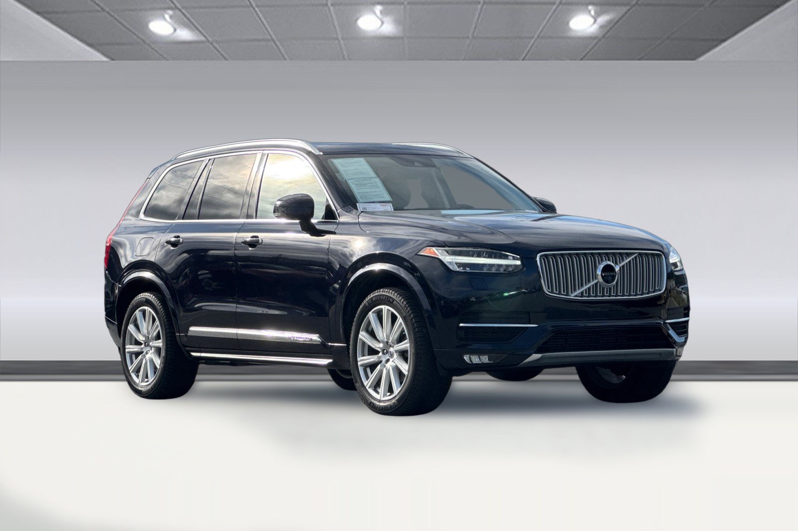 Used 2017 Volvo XC90 T6 Inscription w/ Vision Package AWD/4WD image 6
