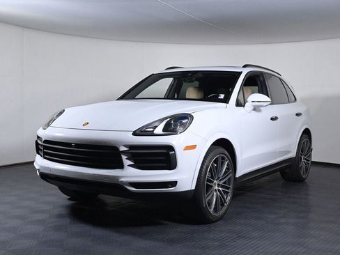 Certified 2023 Porsche Cayenne Platinum Edition AWD/4WD image 1