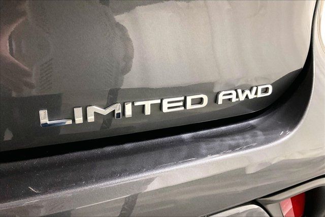 Used 2023 Toyota Highlander Limited AWD/4WD image 8