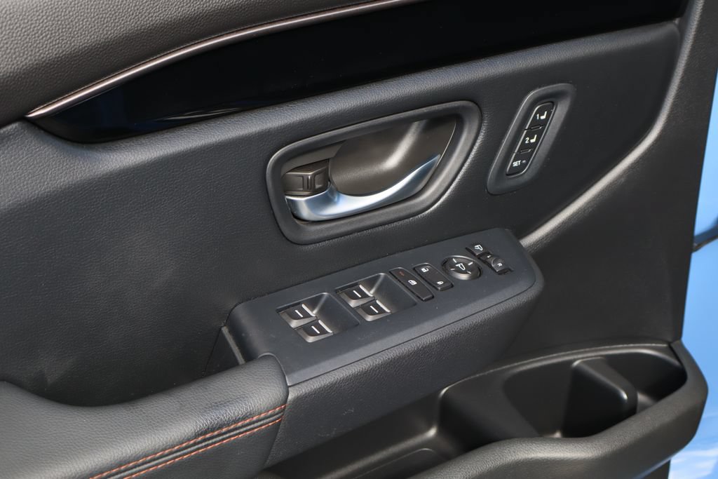 Used 2025 Honda Pilot TrailSport image 20