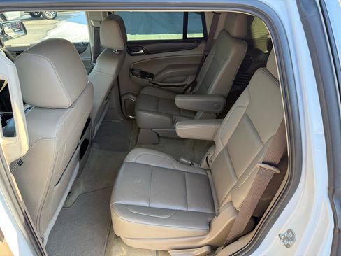 Used 2017 GMC Yukon SLT w/ Enhanced Security Package image 14