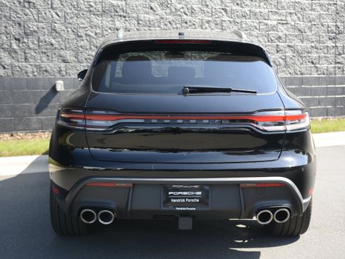 Certified 2026 Porsche Macan AWD/4WD image 6