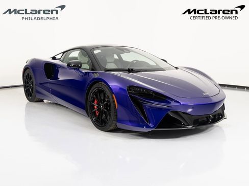 Used 2023 McLaren Artura image 3
