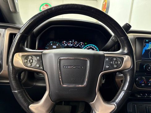 Used 2018 GMC Sierra 3500 Denali w/ Duramax Plus Package image 32