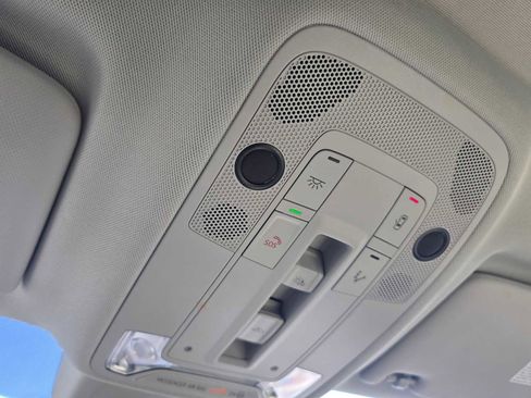 Used 2024 Audi Q3 2.0T Premium image 34