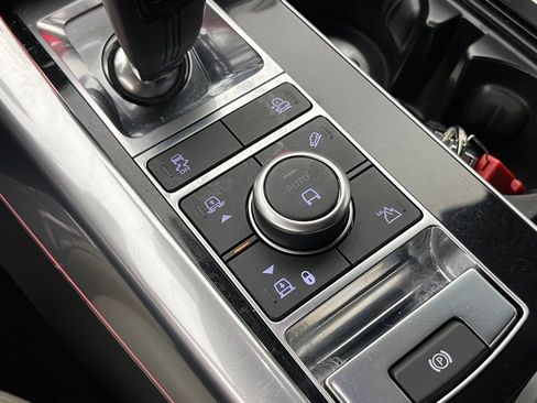 Used 2018 Land Rover Range Rover Sport Autobiography image 12