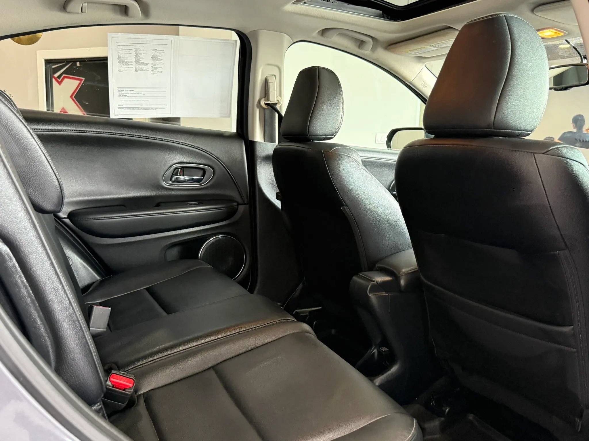 Used 2016 Honda HR-V EX-L image 29