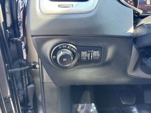 Used 2021 Jeep Compass Latitude w/ Convenience Group image 20