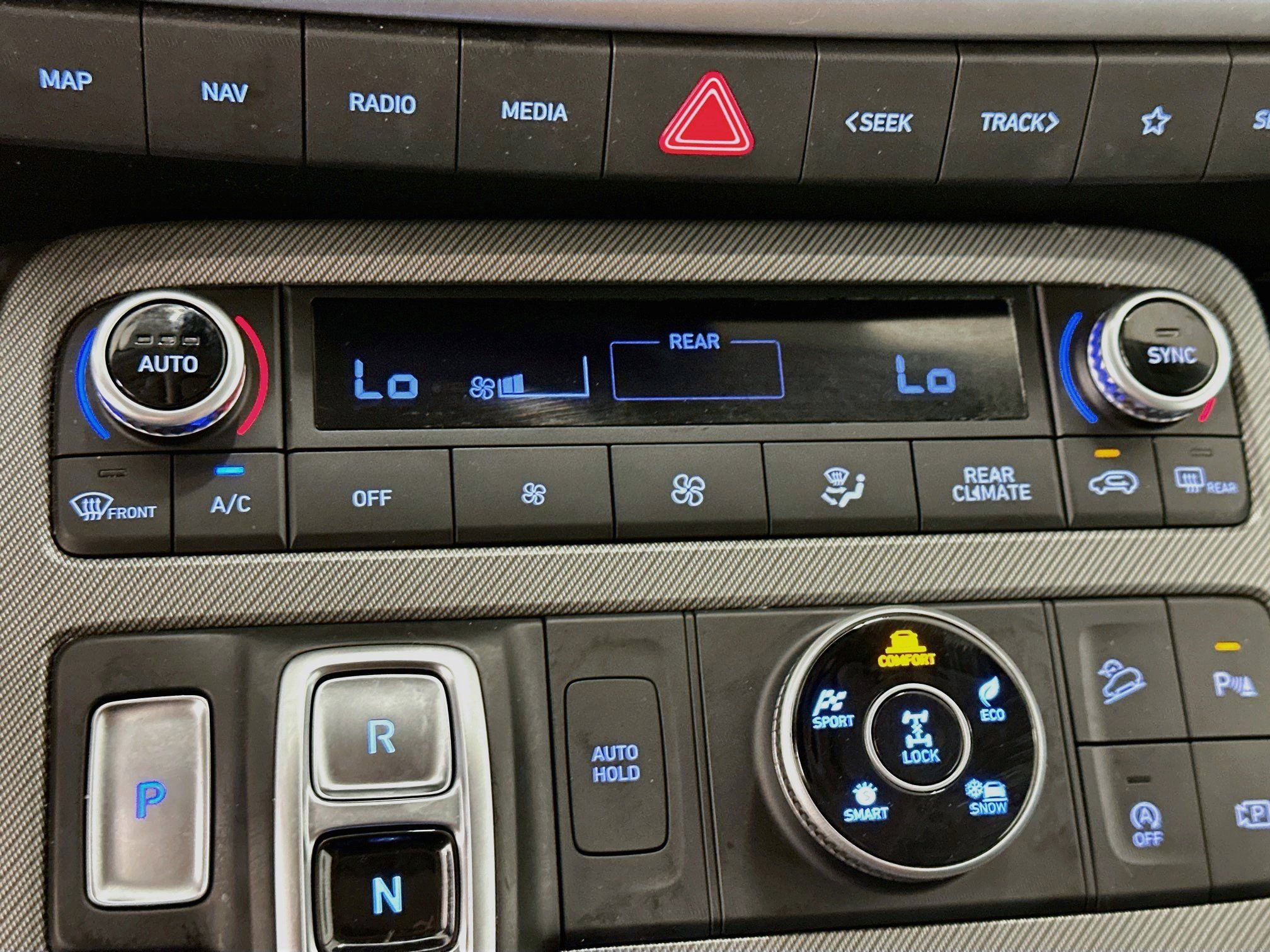 Used 2025 Hyundai Palisade SEL AWD/4WD image 24