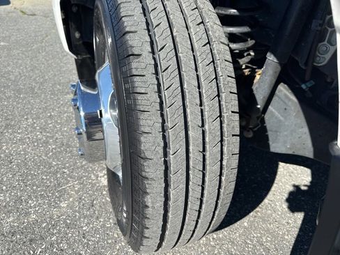 Used 2024 Ford F350 Limited w/ FX4 Off-Road Package image 37