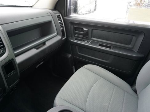 Used 2018 RAM 1500 Express w/ Express Value Package image 17