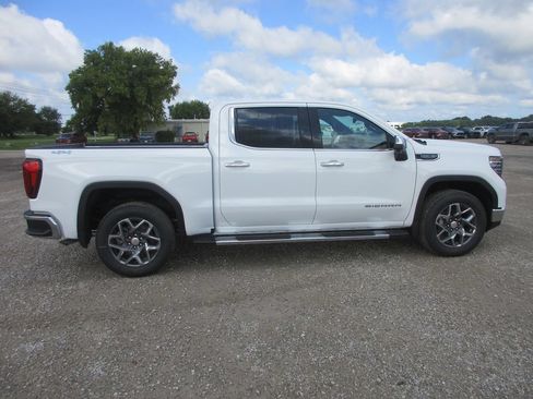 New 2026 GMC Sierra 1500 SLT w/ SLT Premium Package AWD/4WD image 3