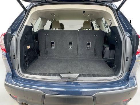 Used 2023 Subaru Ascent Premium w/ Convenience Package AWD/4WD image 32