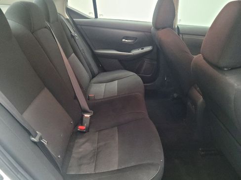 Used 2022 Nissan Sentra SV FWD image 19