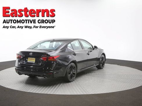 Used 2024 Nissan Altima 2.5 SR FWD image 41
