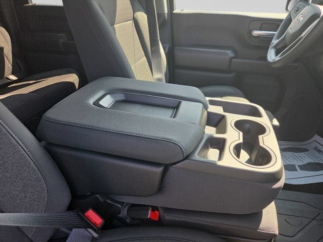 New 2026 Chevrolet Silverado 2500 Custom w/ Custom Value Package AWD/4WD image 31