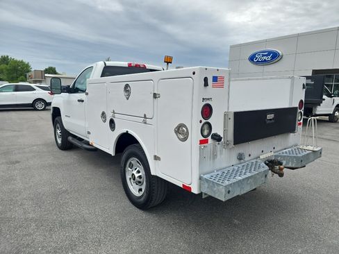 Used 2016 Chevrolet Silverado 2500 W/T AWD/4WD image 8
