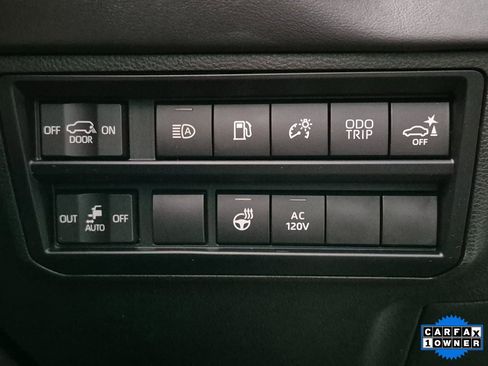 Used 2023 Toyota Sequoia Platinum image 16