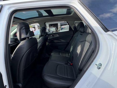Used 2025 Kia Sportage SX FWD image 12