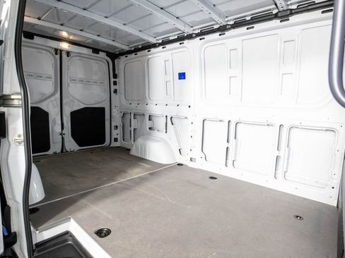 Used 2025 Mercedes-Benz Sprinter 2500 image 10