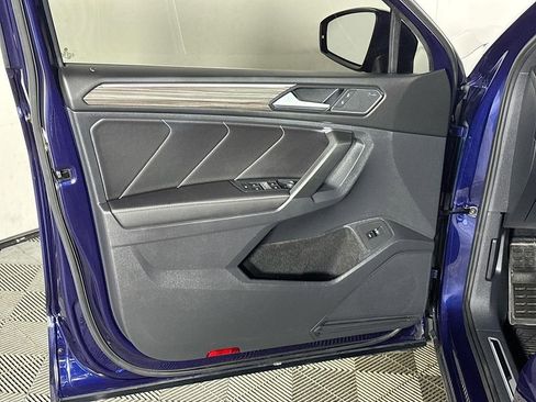 Used 2022 Volkswagen Tiguan SEL R-Line AWD/4WD image 10