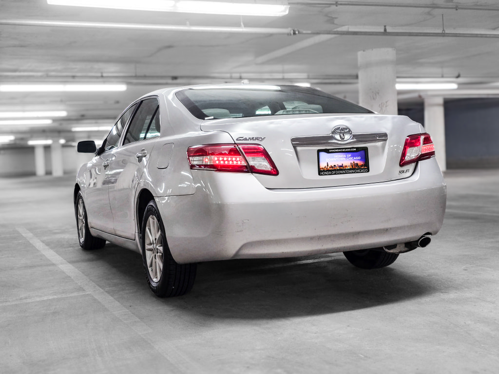 Used 2011 Toyota Camry XLE w/ XLE Extra-Value Pkg #2 FWD image 5