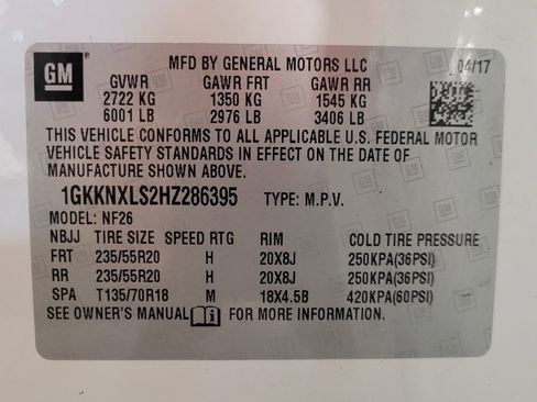 Used 2017 GMC Acadia Denali w/ Technology Package AWD/4WD image 33