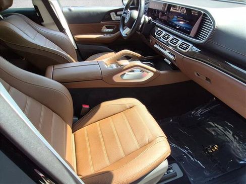 Certified 2024 Mercedes-Benz GLS 450 4MATIC image 23