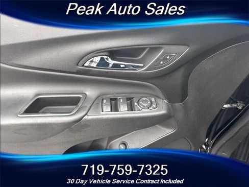 Used 2022 Chevrolet Equinox LT w/ Driver Convenience Package AWD/4WD image 9