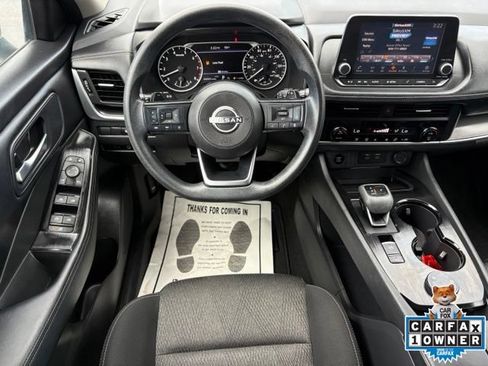 Used 2024 Nissan Rogue SV AWD/4WD image 12