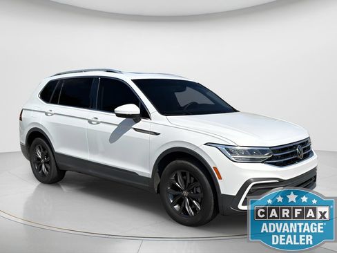 Used 2022 Volkswagen Tiguan SE FWD image 5