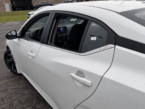 New 2025 Nissan Sentra SV w/ Trunk Package image 18