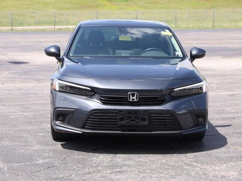 Used 2024 Honda Civic Touring image 4