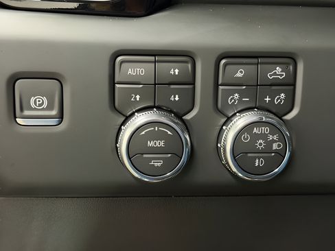 Certified 2026 GMC Sierra 1500 Denali AWD/4WD image 36