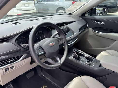 Certified 2023 Cadillac XT4 Premium Luxury w/ Cold Weather Package FWD image 20
