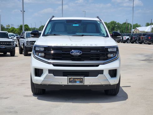 New 2026 Ford Expedition Max Platinum AWD/4WD image 6