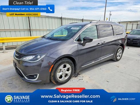 Used 2017 Chrysler Pacifica Touring-L Plus image 1