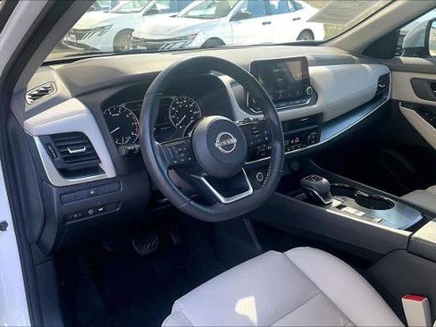 Certified 2023 Nissan Rogue SV w/ SV Premium B Package image 18