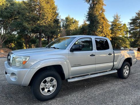 Used 2006 Toyota Tacoma PreRunner image 4
