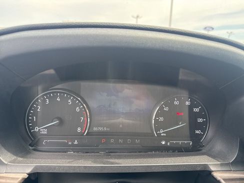 Used 2020 Ford Explorer Limited RWD image 4