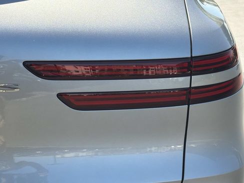 Certified 2023 Genesis Electrified GV70 AWD/4WD image 30