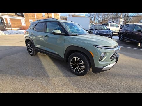 New 2026 Chevrolet TrailBlazer LT w/ Convenience Package image 2