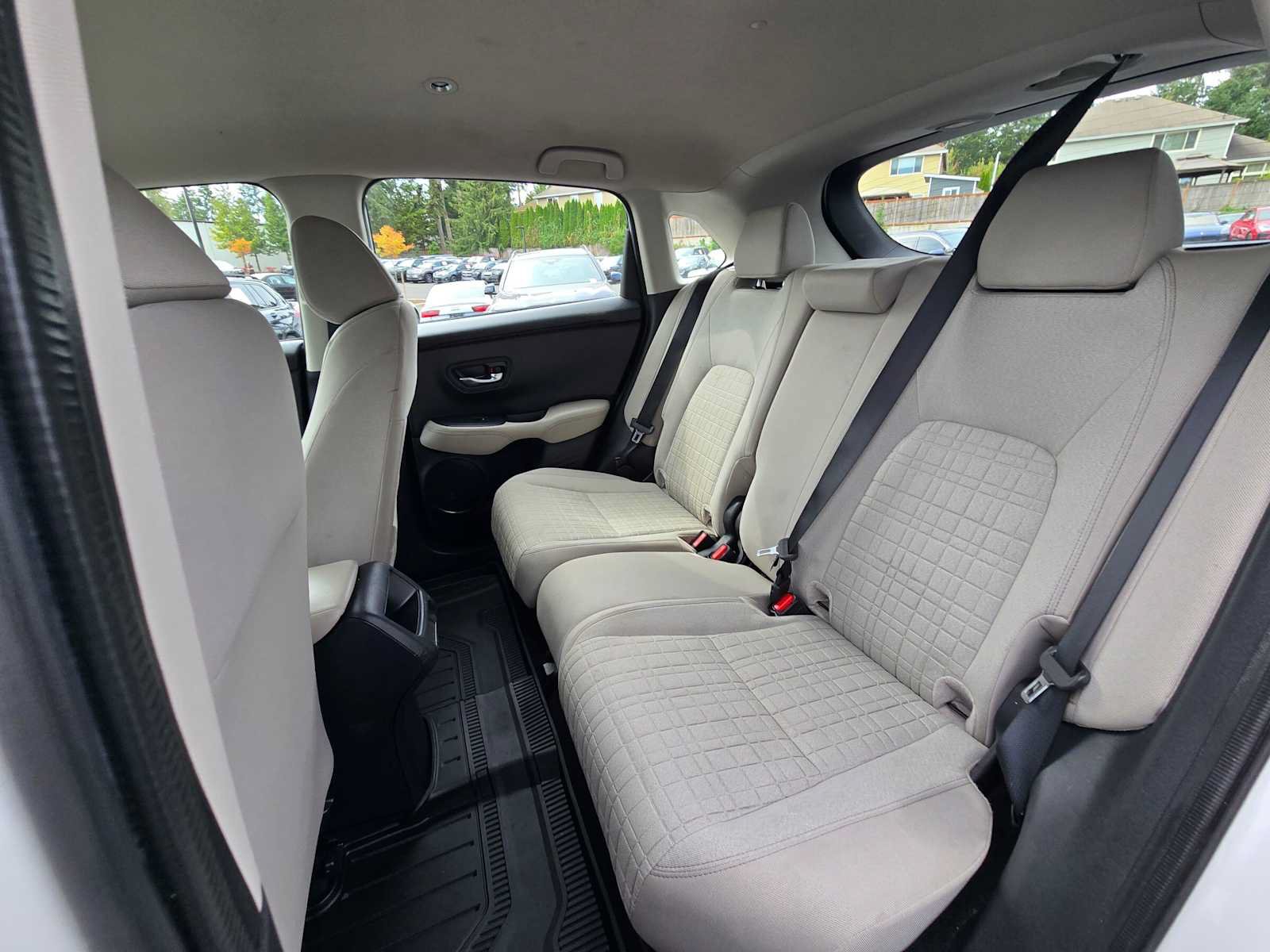Used 2024 Honda HR-V LX image 17