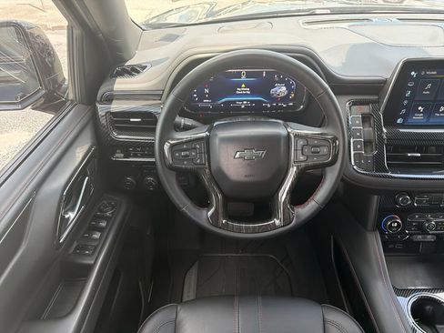 Used 2023 Chevrolet Suburban RST w/ Luxury Package RWD image 15