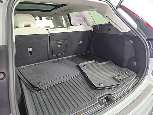 Certified 2023 Volvo XC60 B5 Plus w/ Climate Package image 12