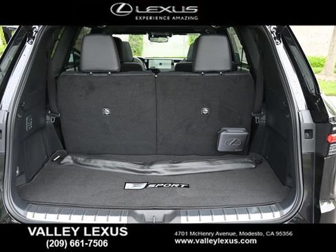 New 2026 Lexus TX 500h AWD image 12