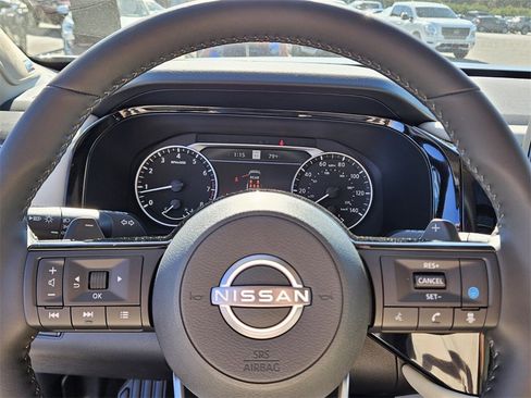 New 2025 Nissan Pathfinder SL w/ SL Premium Package image 26