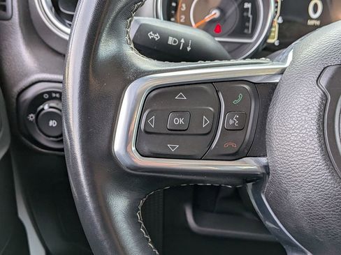 Used 2021 Jeep Wrangler Unlimited Sahara AWD/4WD image 32