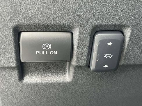 New 2026 Ford F250 Platinum image 15